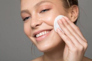  Best Daily Skincare Routine