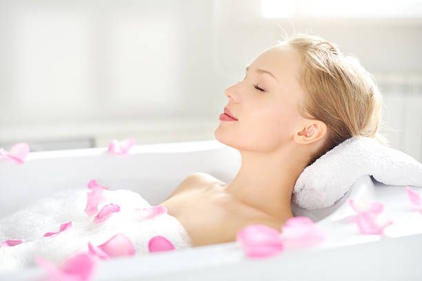 Pampering Rose Petal Bath at Home